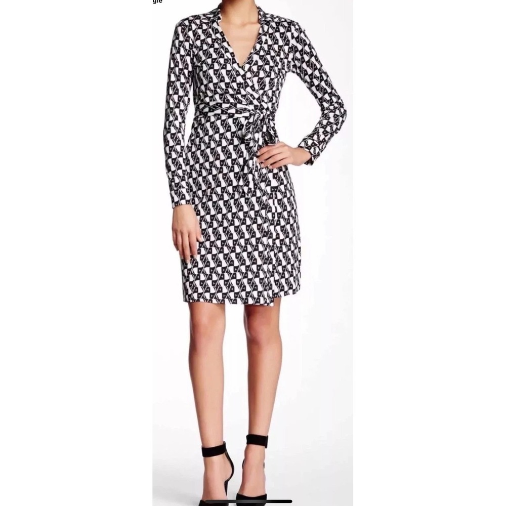 Diane Von Furstenberg DVF Sz 4 Jeanne Silk Wrap Dress Long Sleeve Abstract Print